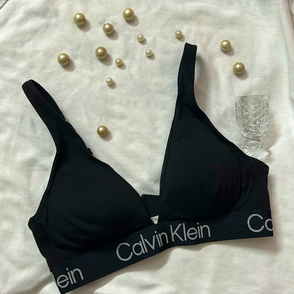 CALVIN KLEIN TRIANGLE LIGHTLY PADDED BRAND STRAP BRA - Picture 2 of 10